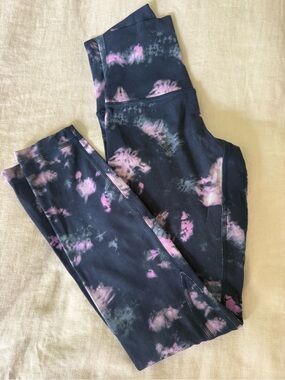 lululemon athletica Black and Pink Tie-Dye Leggings